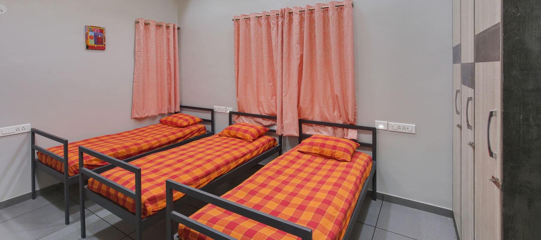  ladies hostel,best PG accommodation, comfort ladies hostel